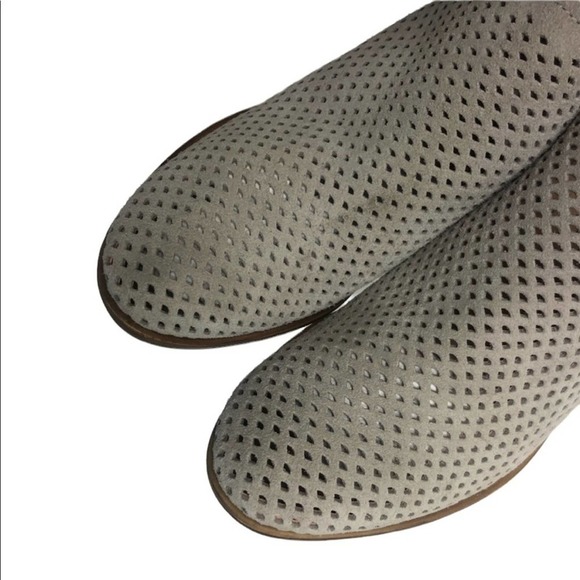 Lucky Brand Gray Suede Booties Baylah Perforated 8.5 - Picture 7 of 7
